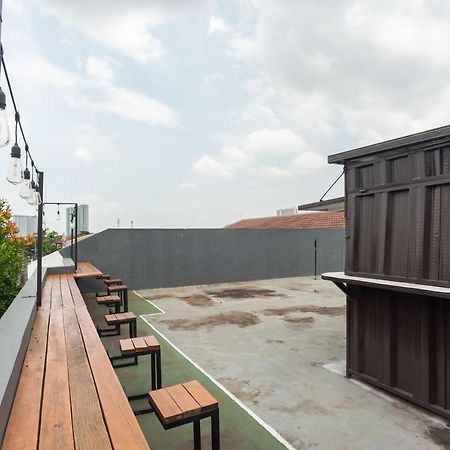 Reddoorz Syariah Near Grand Galaxy Park Hotel Ceger Ngoại thất bức ảnh