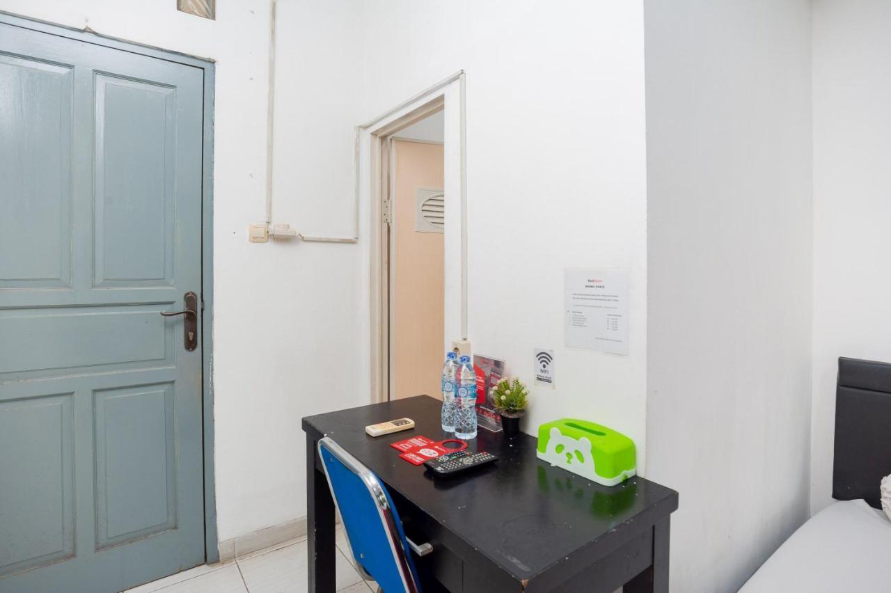 Reddoorz Syariah Near Grand Galaxy Park Hotel Ceger Ngoại thất bức ảnh